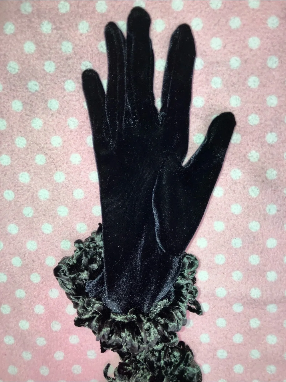 Black Velvet Gloves with Ruffled Cuff